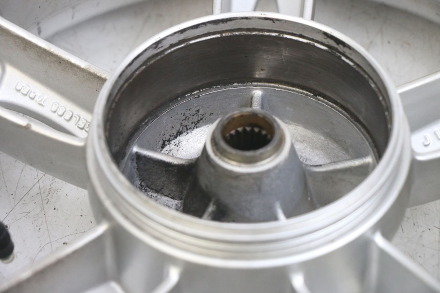 photo de REAR WHEEL RIM YAMAHA NEOS NEO'S 4T 50 (2008 - 2016)