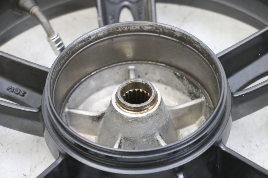 photo de REAR WHEEL RIM YAMAHA NEOS NEO'S 4T 50 (2008 - 2016) - Distinctive features