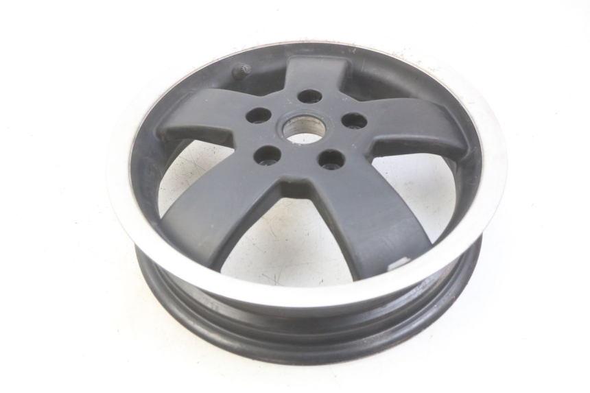 photo de REAR WHEEL RIM PIAGGIO VESPA GTS SUPER IE 125 (2009 - 2016)
