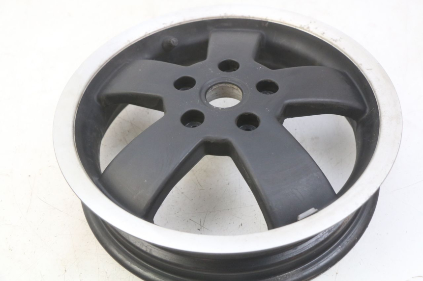 photo de REAR WHEEL RIM PIAGGIO VESPA GTS SUPER IE 125 (2009 - 2016)
