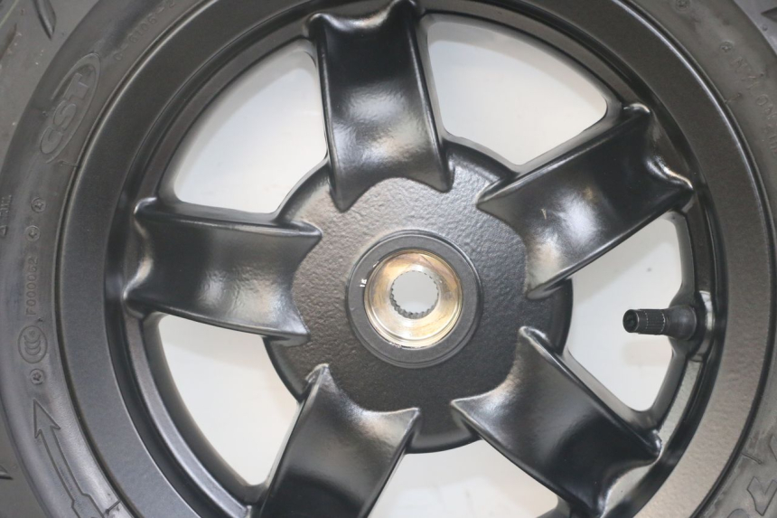 photo de REAR WHEEL RIM PIAGGIO ZIP 2T 50 (2009 - 2019)