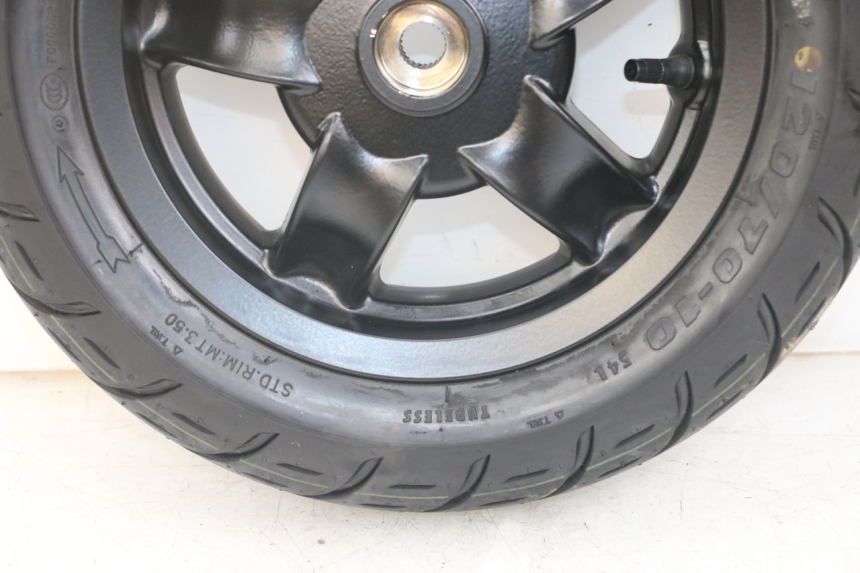 photo de REAR WHEEL RIM PIAGGIO ZIP 2T 50 (2009 - 2019)