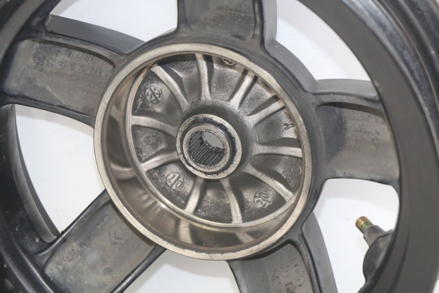 photo de REAR WHEEL RIM PIAGGIO ZIP 4T 50 (2018 - 2020)