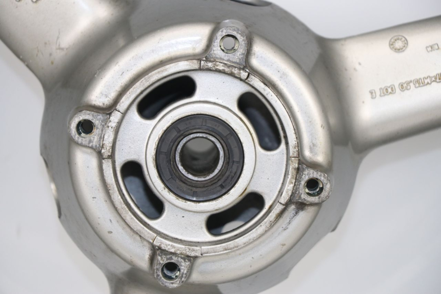 photo de REAR RIM TRIUMPH SPRINT RS 955 (2000 - 2001)