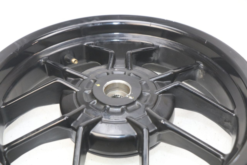 photo de REAR WHEEL RIM APRILIA SR 2T 50 (2018 - 2022)