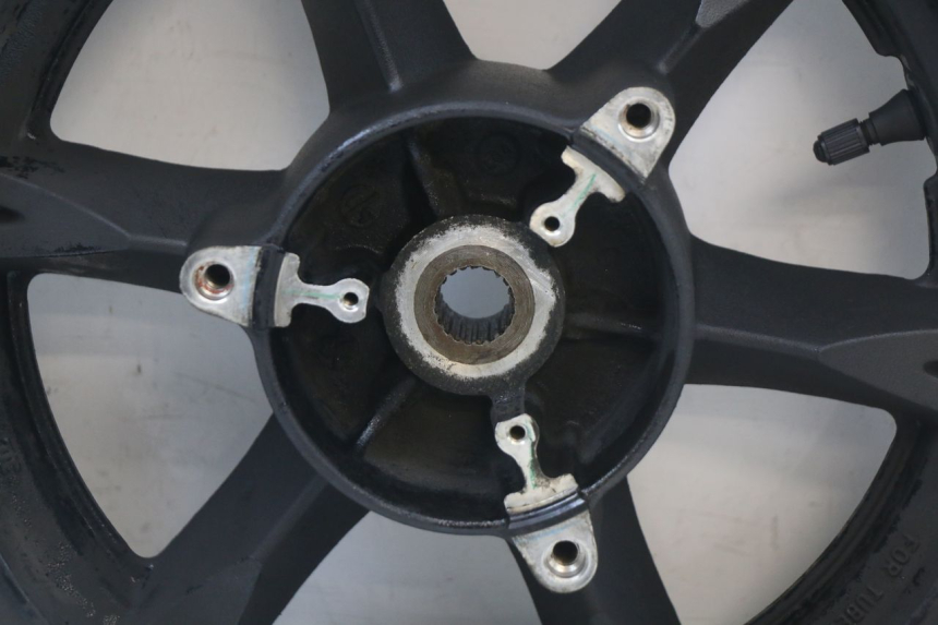 photo de REAR RIM SUZUKI BURGMAN 125 (2018 - 2021)