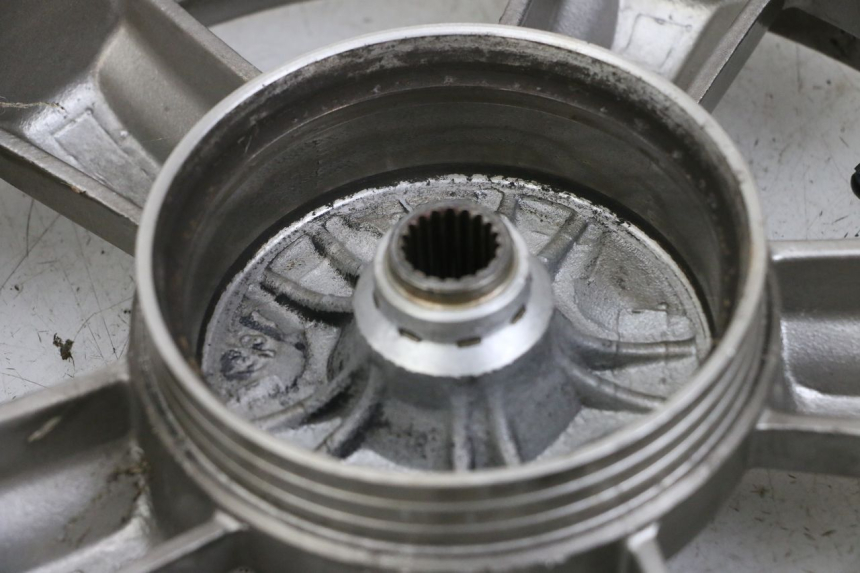 photo de REAR WHEEL SYM FIDDLE 3 III 50 (2014 - 2017)