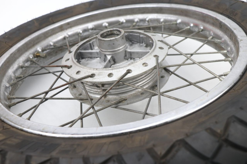 photo de REAR RIM SUZUKI TU X TUX VOLTY 125 (1999 - 2001) - High-resolution close-up