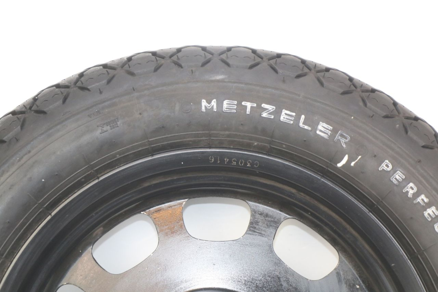 photo de REAR WHEEL RIM DAELIM VL DAYSTAR 125 (2000 - 2011)