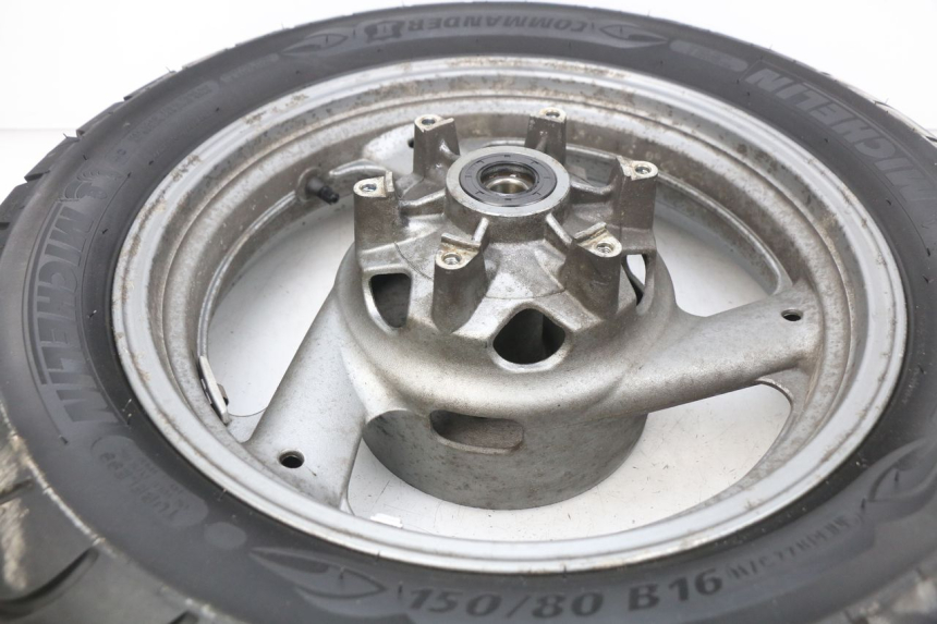 photo de REAR WHEEL RIM YAMAHA FJ 3CX 1200 (1986 - 1996)