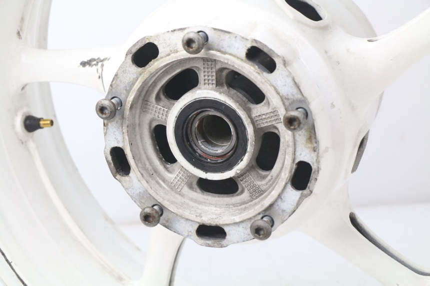 photo de REAR RIM YAMAHA FZ8 800 (2010 - 2016)