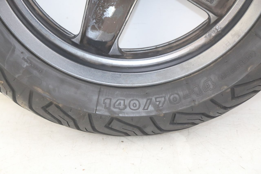 photo de REAR WHEEL RIM YAMAHA XMAX X-MAX 125 (2006 - 2009)