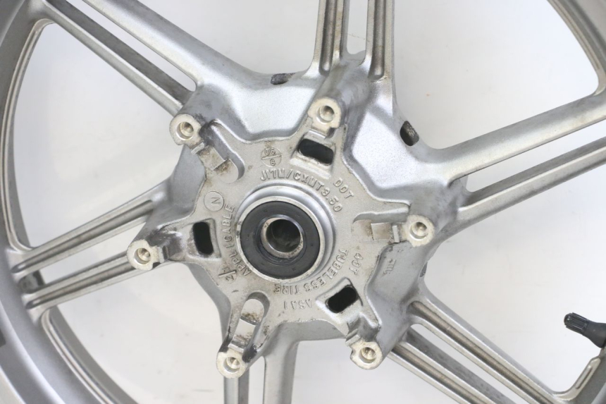 photo de FRONT WHEEL RIM HONDA CBF 500 (2004 - 2007)
