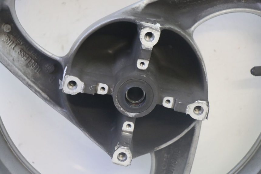 photo de FRONT WHEEL RIM HONDA FES S-WING SWING ABS 125 (2007 - 2015)