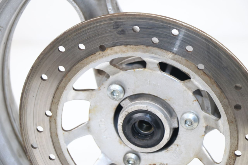 photo de FRONT RIM REVATTO FUTURA GT 125 (2006 - 2008)