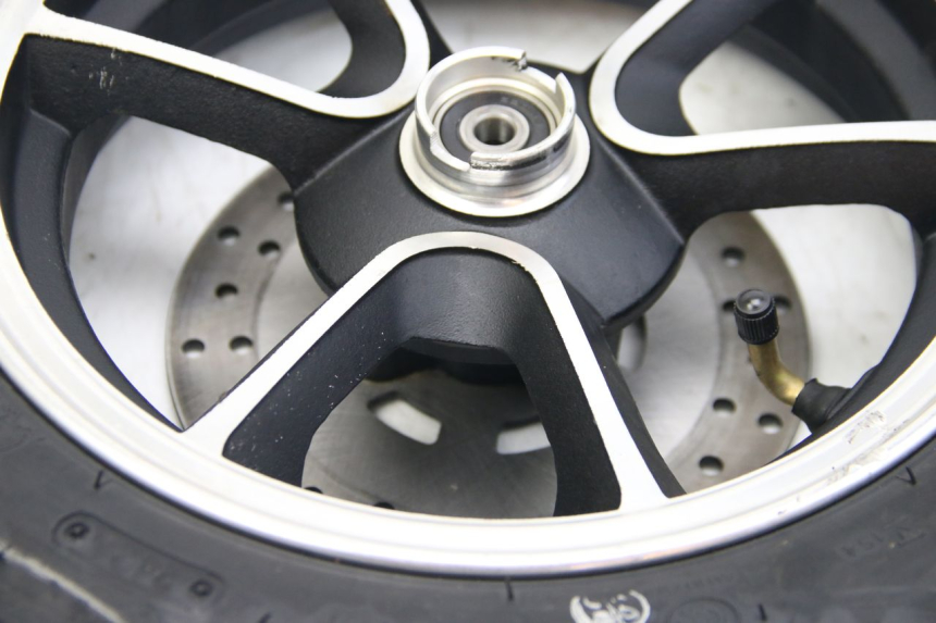 photo de FRONT WHEEL RIM JM MOTORS GT LINE 4T 50 (2021 - 2023)