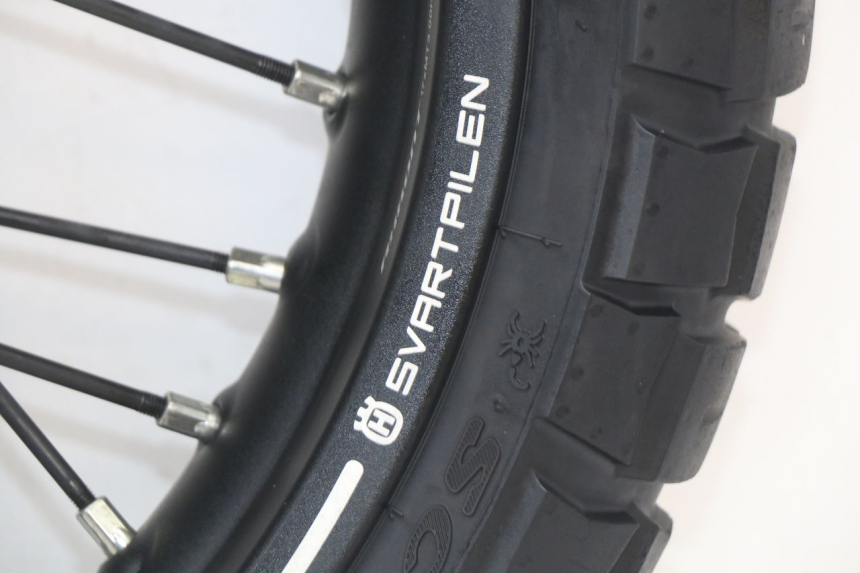 photo de FRONT RIM HUSQVARNA SVARTPILEN 401 (2018 - 2023)