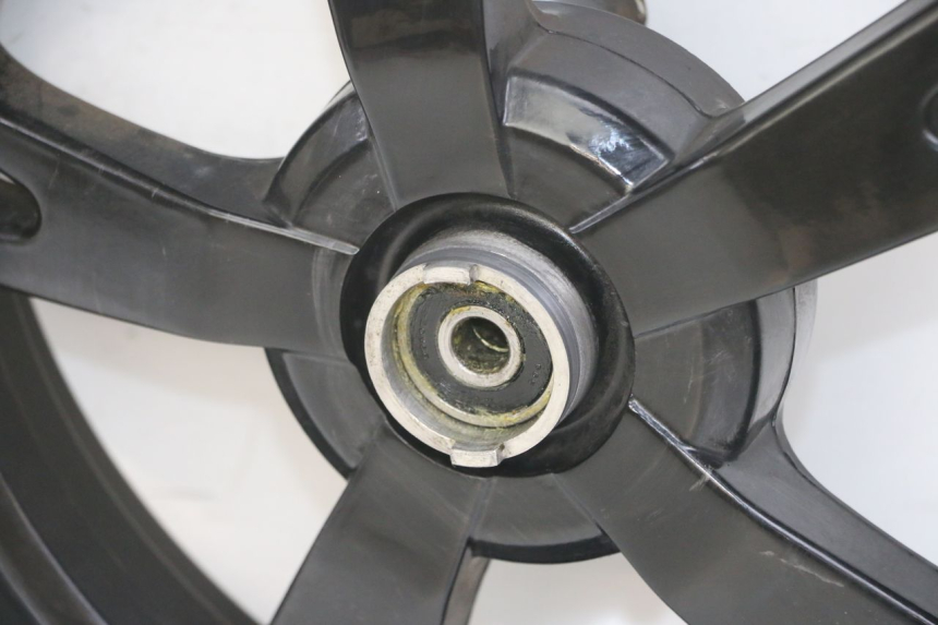 photo de FRONT WHEEL RIM PEUGEOT KISBEE 4T 50 (2018 - 2022)