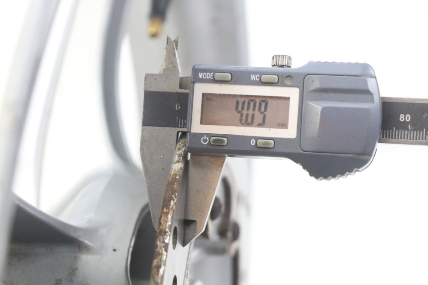 photo de FRONT WHEEL PIAGGIO LIBERTY 4T 50 (2004 - 2008)