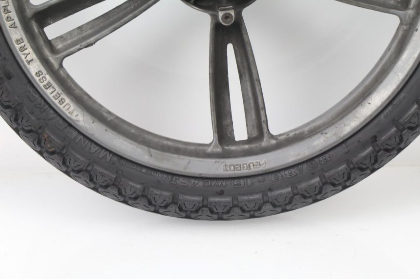 photo de FRONT WHEEL RIM PEUGEOT LOOXOR 50 (2001 - 2004) - Fixing points details