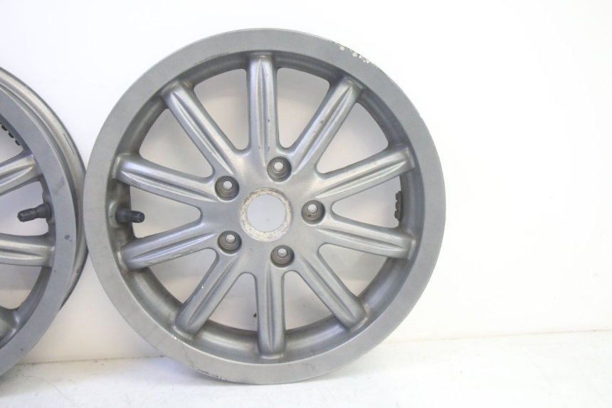photo de FRONT WHEEL RIM PIAGGIO MP3 LT 400 (2007 - 2012) - Product overview