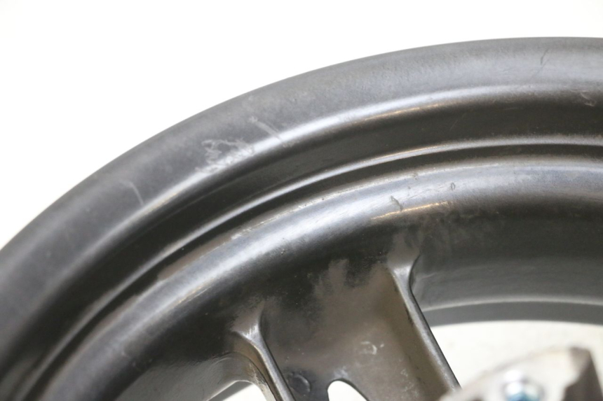 photo de FRONT WHEEL YAMAHA NEOS NEO'S 4T 50 (2008 - 2016) - High-resolution close-up