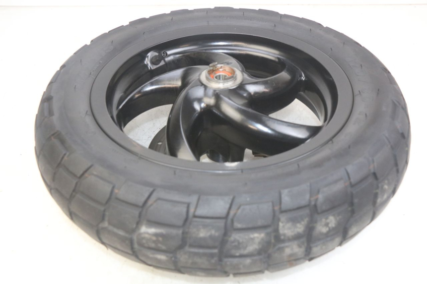 photo de FRONT WHEEL RIM PIAGGIO NEW TYPHOON 50 (2010 - 2017)