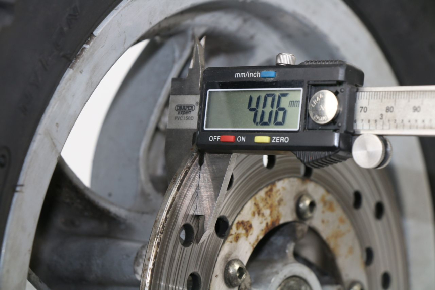 photo de FRONT RIM PIAGGIO ZIP 125 (2000 - 2004)