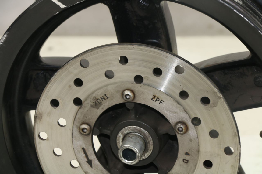 photo de FRONT WHEEL RIM PIAGGIO ZIP 2T 50 (2009 - 2019)