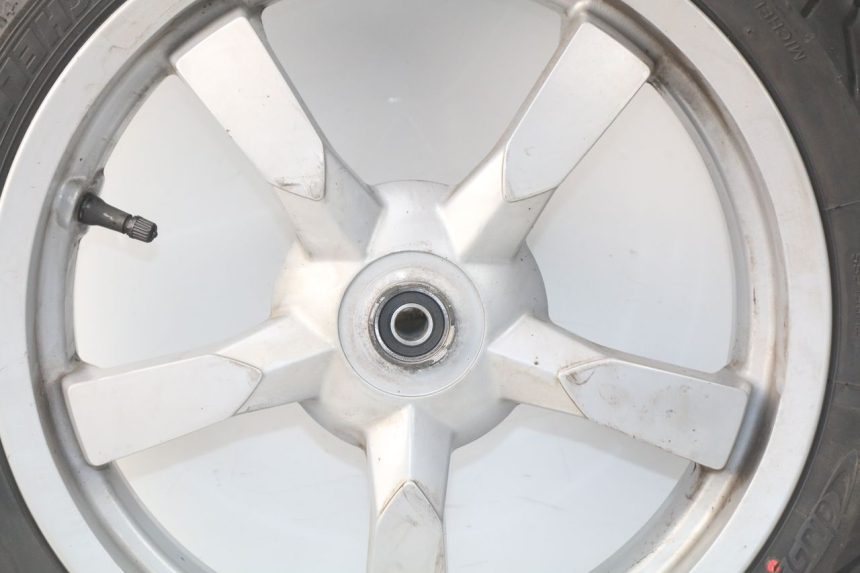 photo de FRONT RIM PEUGEOT SATELIS 300 (2012 - 2015)