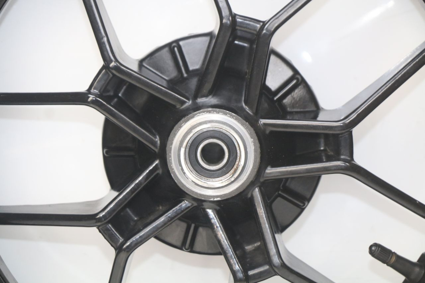 photo de FRONT WHEEL RIM APRILIA SR 2T 50 (2018 - 2022)