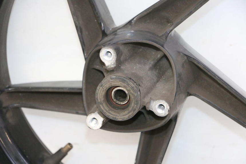 photo de FRONT WHEEL RIM APRILIA SR R 2T LC 50 (2018 - 2021)