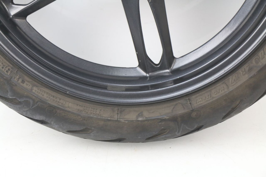 photo de FRONT RIM TRIUMPH SPEED TRIPLE 1050 (2005 - 2007)