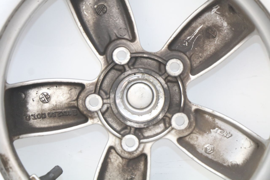 photo de FRONT WHEEL RIM PIAGGIO VESPA PRIMAVERA 2T 50 (2013 - 2018)