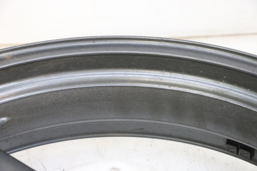 photo de FRONT RIM KAWASAKI ZR 7 750 (1999 - 2001) - Additional view of the item