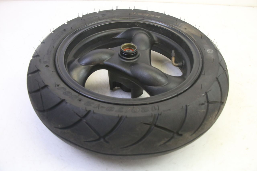 photo de FRONT RIM AND TIRE KYMCO AGILITY 4T 50 (2018 - 2022) - Technical close-up