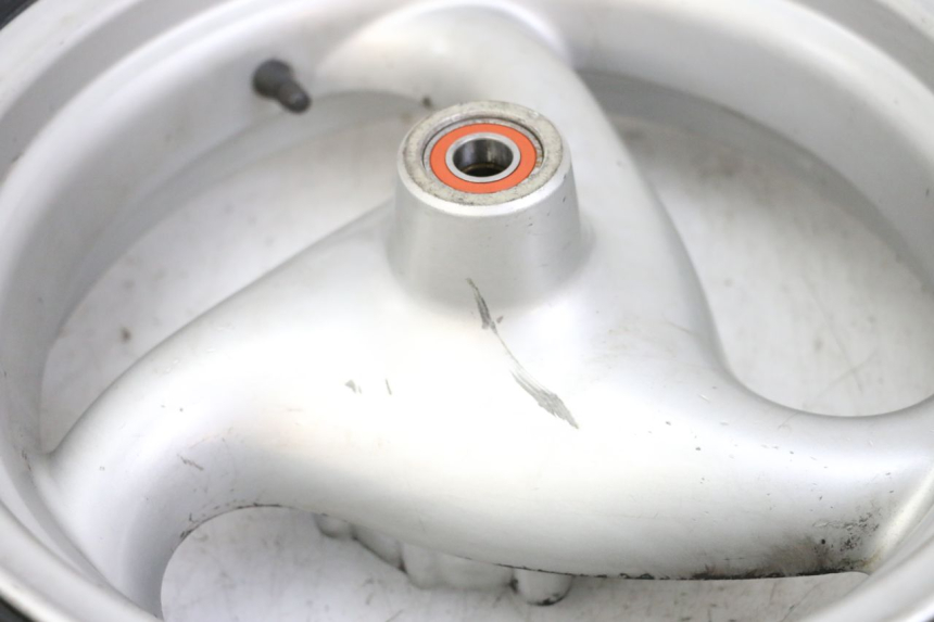 photo de FRONT RIM AND TIRE BMW C1 125 (2000 - 2003)