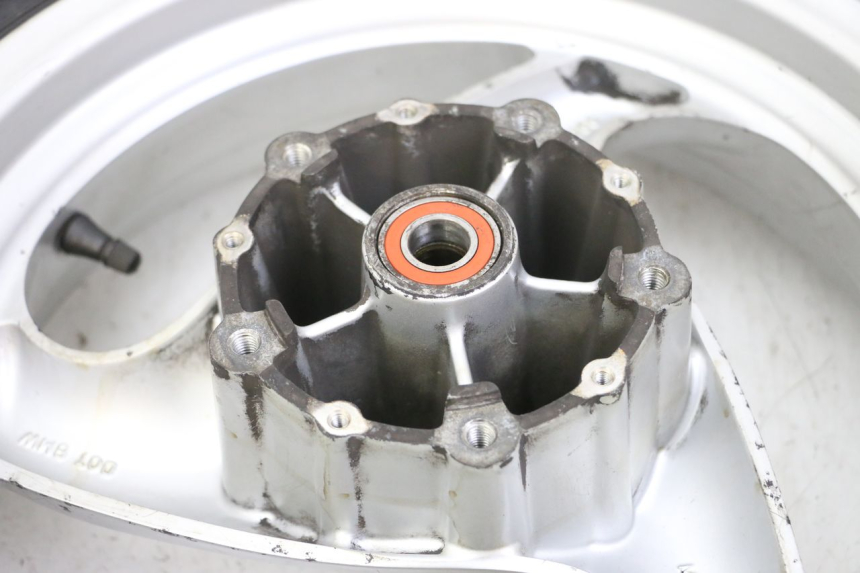 photo de FRONT RIM AND TIRE BMW C1 125 (2000 - 2003)