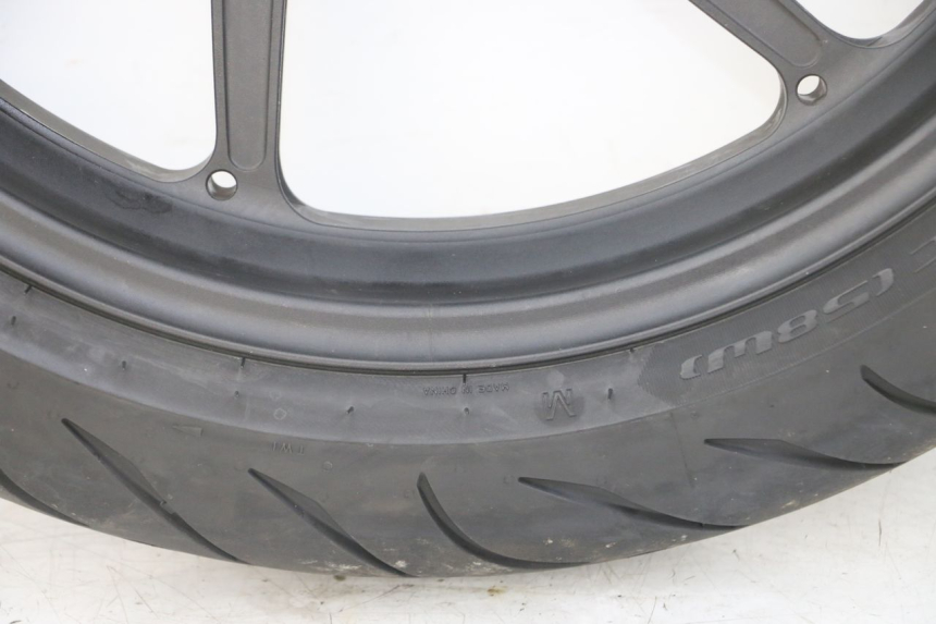 photo de FRONT RIM AND TIRE BMW S RR ABS S1000RR 1000 (2015 - 2018)