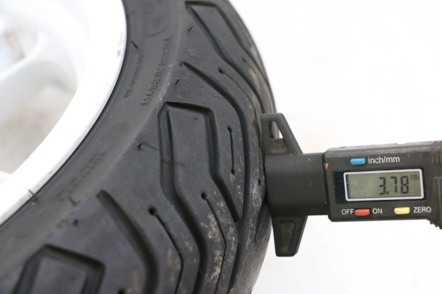 photo de FRONT RIM AND TIRE MBK BOOSTER SPIRIT NAKED 50 (2004 - 2017) - Component detail