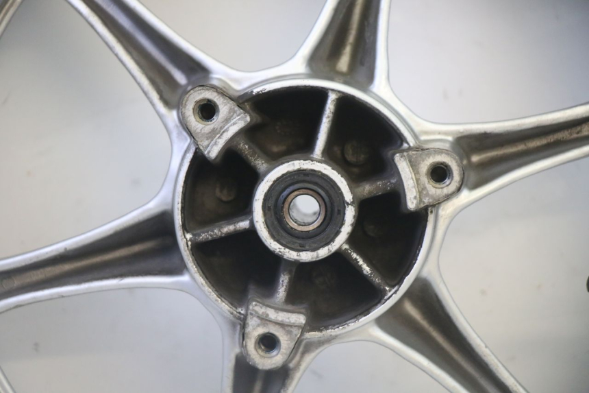 photo de FRONT RIM AND TIRE SUZUKI BURGMAN 125 (2007 - 2014)