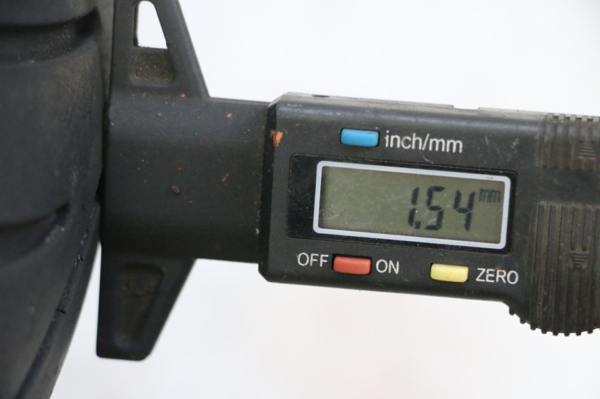 photo de FRONT RIM AND TIRE LONGJIA DIGITA 4T 50 (2019 - 2022) - Zoom on usage condition