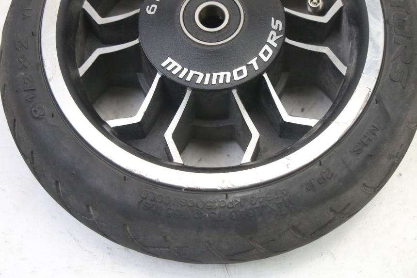 photo de FRONT RIM AND TIRE DUALTRON AMINIA 1