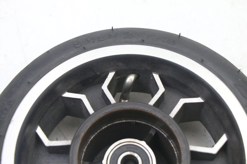 photo de FRONT RIM AND TIRE DUALTRON AMINIA 1