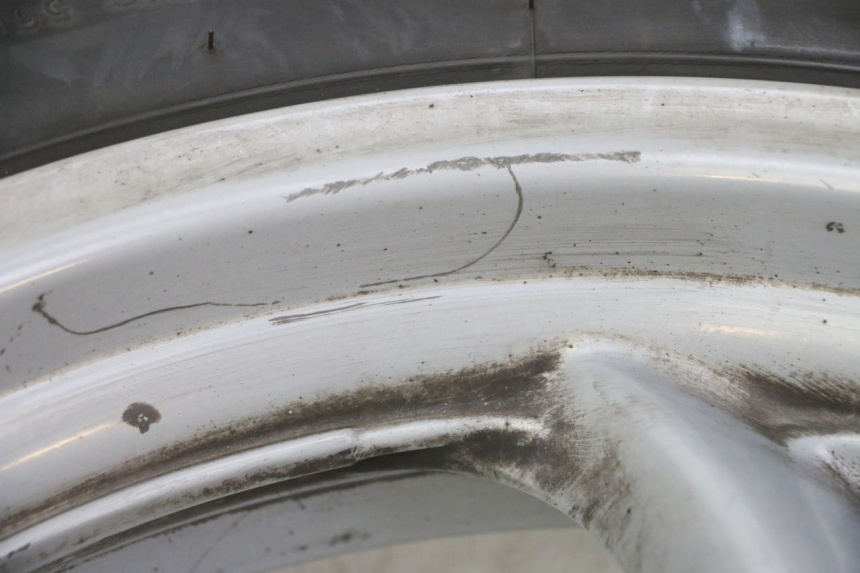 photo de FRONT RIM AND TIRE HONDA FES S-WING SWING ABS 125 (2007 - 2015)