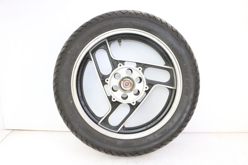 photo de FRONT RIM AND TIRE YAMAHA FJ 36Y 1100 (1984 - 1985)