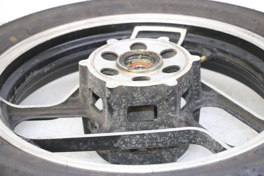 photo de FRONT RIM AND TIRE YAMAHA FJ 36Y 1100 (1984 - 1985)