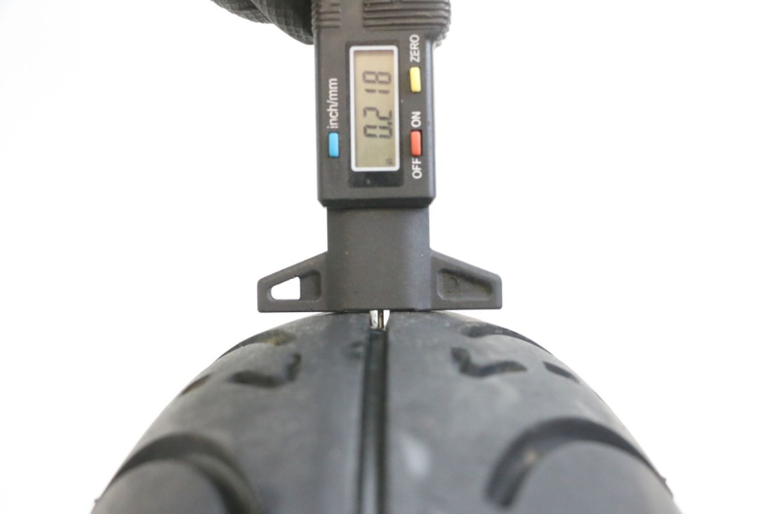 photo de FRONT RIM AND TIRE PIAGGIO FLY 2T 50 (2004 - 2017)