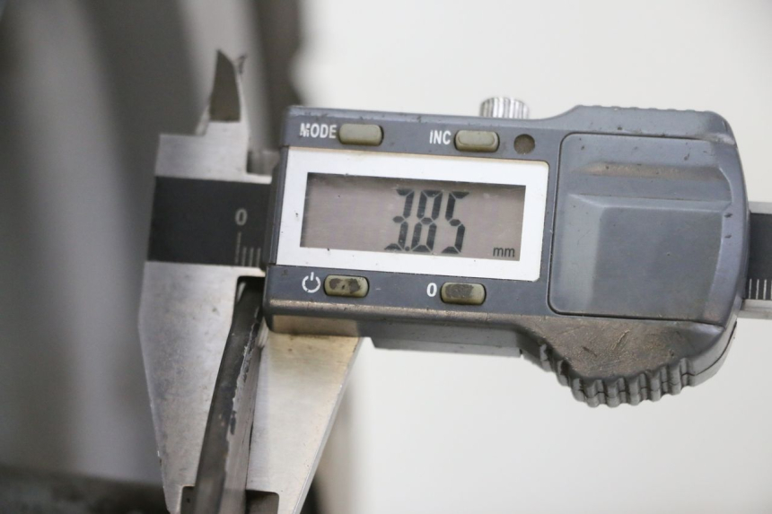 photo de FRONT RIM AND TIRE PIAGGIO FLY 2T 50 (2004 - 2017)