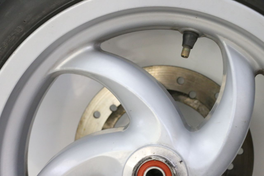 photo de FRONT RIM AND TIRE PIAGGIO FLY 2T 50 (2004 - 2017)